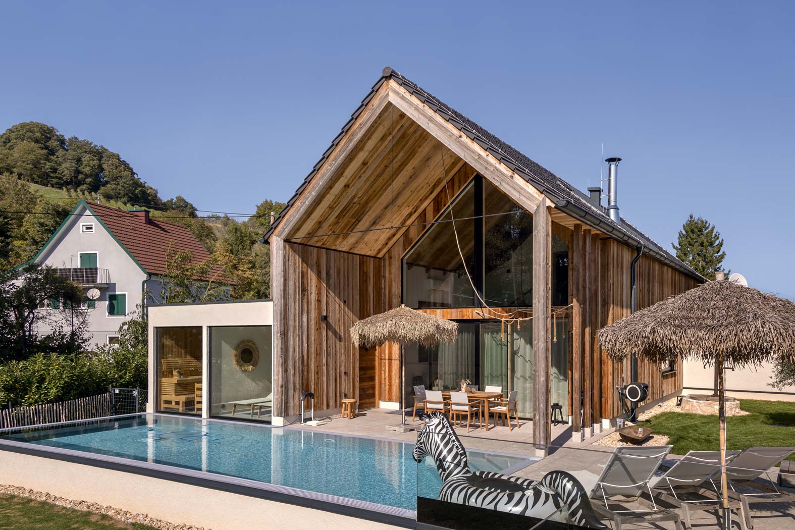 Käfer Bau Baufirma Baumeister Bauunternehmen Bauplanung Straden Südoststeiermark Steiermark pool poolhaus errichten lassen poolmontage montieren poolüberdachung