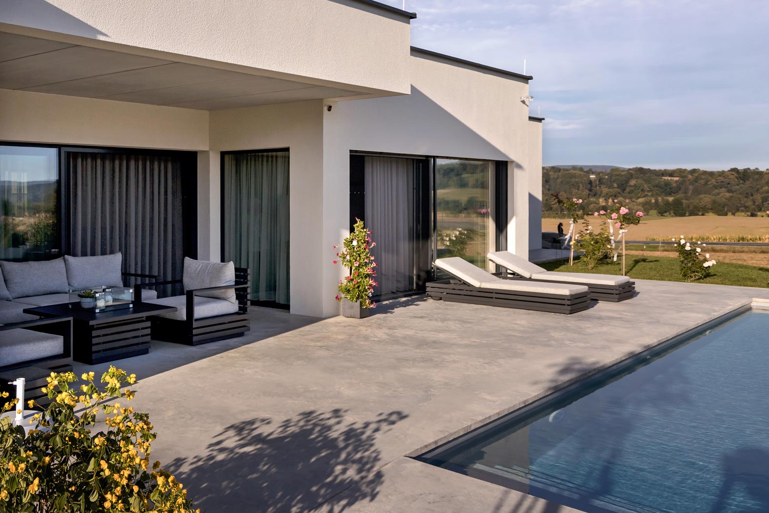 Käfer Bau Baufirma Baumeister Bauunternehmen Bauplanung Straden Südoststeiermark Steiermark pool poolhaus errichten lassen poolmontage montieren poolüberdachung