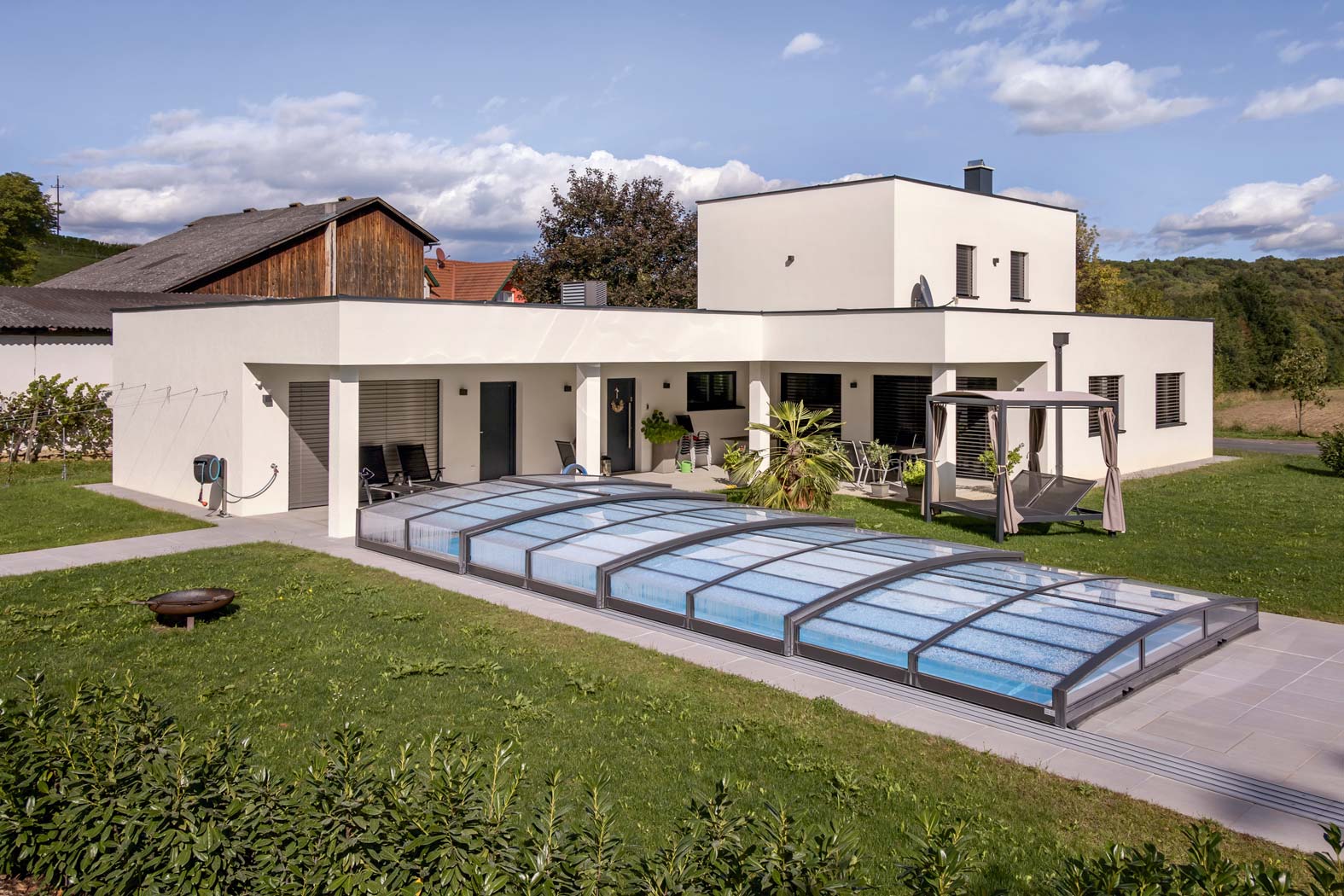 Käfer Bau Baufirma Baumeister Bauunternehmen Bauplanung Straden Südoststeiermark Steiermark pool poolhaus errichten lassen poolmontage montieren poolüberdachung